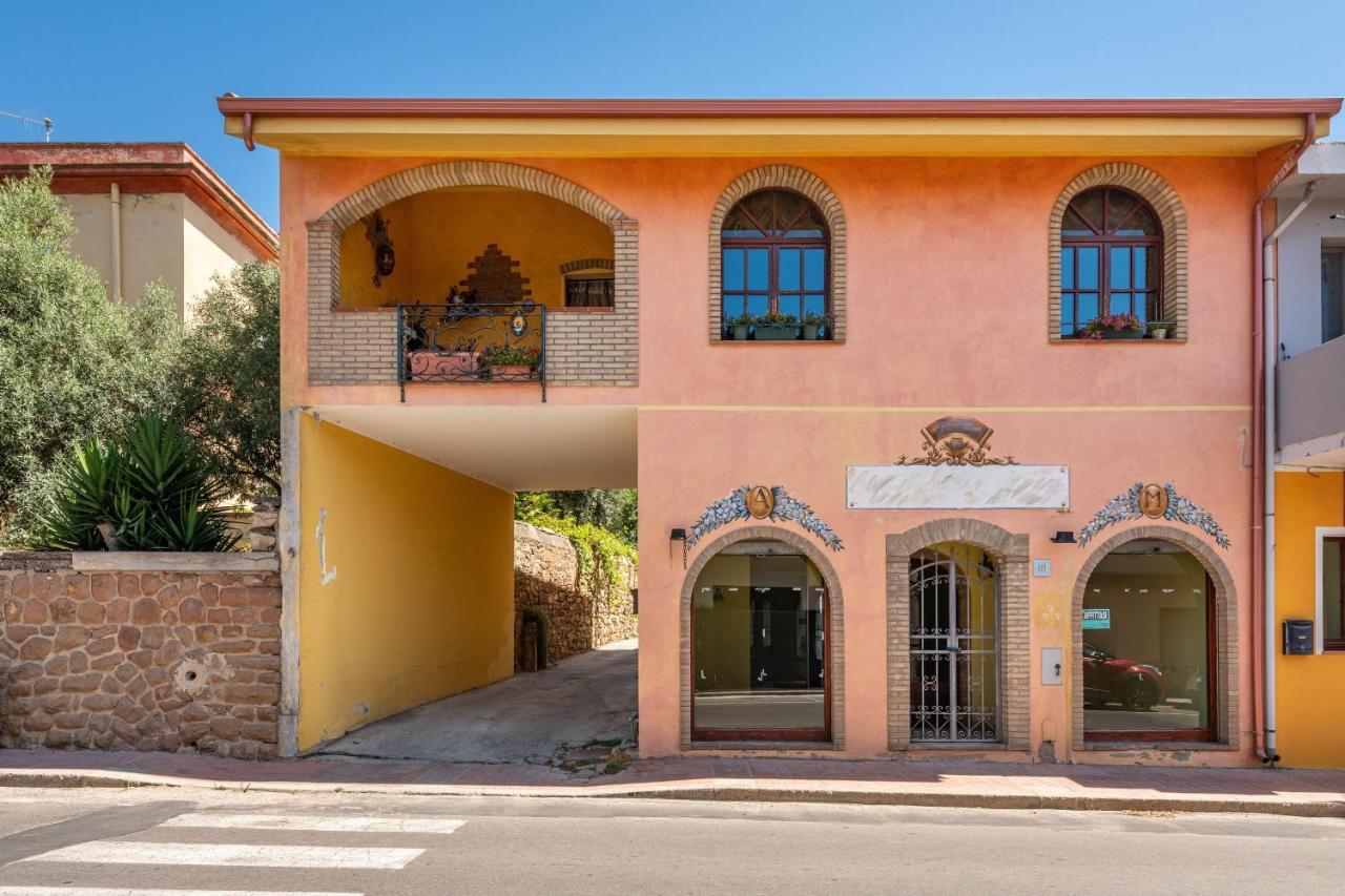 Casa Vacanza De Dinu Sant'Anna Arresi Exterior photo